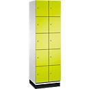 Armoire à casiers Cambio de C+P, 2 compartiments, 10 casiers, avec socle, L 600 x P 525 x H 1980 mm, gris clair/vert clown