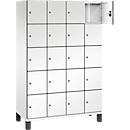 Armoire à casiers Cambio de C+P, 4 compartiments, 20 casiers, sur pieds, L 1200 x P 525 x H 1980 mm, blanc trafic/blanc
