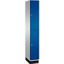 C+P Doppelstöckiger Spind Cambio, 1 Abteil, 2 Fächer, mit Sockel, B 300 x T 525 x H 1980 mm, weißaluminium/enzianblau