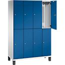 C+P Doppelstöckiger Spind Cambio, 4 Abteile, 8 Fächer, auf Füßen, B 1200 x T 525 x H 1980 mm, lichtgrau/enzianblau