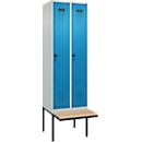 C+P Evolo Plus kledingkast, 2 vakken van elk 300 mm breed, zwevende zitbank, B 600 x D 815 x H 2120 mm, draaibare grendel, lichtblauw/lichtgrijs