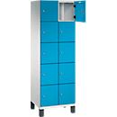 C+P Schließfachschrank Cambio, 2 Abteile, 10 Fächer, auf Füßen, B 600 x T 525 x H 1980 mm, lichtgrau/lichtblau