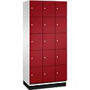 C+P Schließfachschrank Cambio, 3 Abteile, 15 Fächer, mit Sockel, B 900 x T 525 x H 1980 mm, lichtgrau/rubinrot