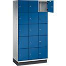 C+P Schließfachschrank Cambio, 3 Abteile, 15 Fächer, mit Sockel, B 900 x T 525 x H 1980 mm, weißaluminium/enzianblau