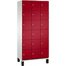 C+P Schließfachschrank Cambio, 3 Abteile, 18 Fächer, auf Füßen, B 900 x T 525 x H 1980 mm, lichtgrau/rubinrot