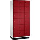C+P Schließfachschrank Cambio, 3 Abteile, 18 Fächer, mit Sockel, B 900 x T 525 x H 1980 mm, lichtgrau/rubinrot