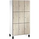 C+P Schließfachschrank Cambio, 3 Abteile, 9 Fächer, auf Füßen, B 900 x T 525 x H 1980 mm, verkehrsweiß/Sen Esche-Dekor