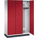 C+P Spind Cambio, 3 Abteile, mit Sockel, B 1200 x T 525 x H 1980 mm, lichtgrau/rubinrot