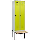 Kleiderspind C+P Evolo Plus, 2 Abteile à 300 mm Breite, schwebende Sitzbank, B 600 x T 815 x H 2120 mm, Drehriegel, lichtgrau/clowngrün