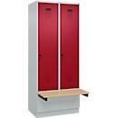Kleiderspind C+P Evolo Plus, 2 Abteile à 400 mm Breite, Sockel, schwebende Sitzbank, B 800 x T 815 x H 1950 mm, Drehriegel, lichtgrau/rubinrot