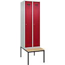 Kleiderspind C+P Evolo Plus, 2 Abteile mit je 300 mm Breite, Unterbau-Sitzbank, B 600 x T 815 x H 2120 mm, Zylinder, lichtgrau/rubinrot