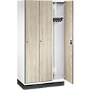 Vestiaire C+P Cambio, 3 compartiments, avec socle, L 900 x P 525 x H 1980 mm, blanc trafic/décor frêne wengé