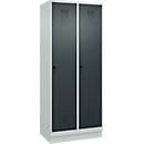 Vestiaire C+P Evolo Plus, 2 compartiments, largeur des compartiments 400 mm, avec socle, charnières à droite, L 800 x P 500 x H 1950 mm, verrou tournant, gris clair/gris anthracite