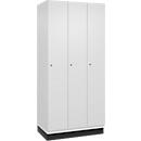 Vestiaire Cambio C+P, 3 compartiments, avec socle, L 900 x P 525 x H 1980 mm, blanc trafic