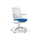 WithMe bureaustoel, met armleuningen, auto-synchroon mechanisme, vlakke zitting, geperforeerde kunststof rugleuning, afneembare bekleding, lichtgrijs/lichtblauw