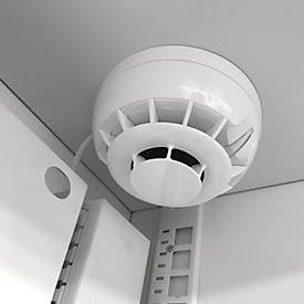 Batterietresor Phoenix Commander Pro BS1945K, 307 l, VDMA 24994:2024-08, 4 Fachböden, Zylinderschloss, B 690 x T 710 x H 1910 mm, Stahl, signalweiß RAL 9003