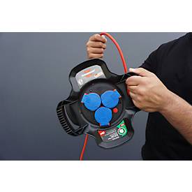 Brennenstuhl Gummi-Kabeltrommel X-Gum, 10 m, 2 Handgriffe, 3-fach spritzwassergeschützt, ölbeständiges RN-Kabel, IP44, blau/rot/schwarz