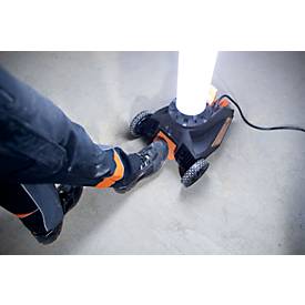 Brennenstuhl LED Baustrahler TU 23050 M, 360° Rundumlicht, Teleskopstrahler, 2 Schutzkontaktsteckdosen, IP54, Kabellänge 5m, B 430 x H 131 - 173 mm, schwarz/silber