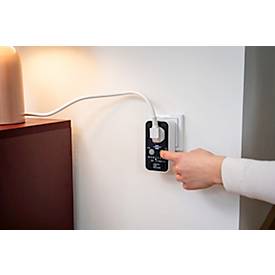 Brennenstuhl Timer-Steckdose mit LED-Anzeige, 1x USB A, 1x USB-C, Countdown 15 Min bis 8 Std, schwarz/weiß