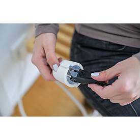 Brennenstuhl Verlängerungskabel 2m, Flachstecker, Berührungsschutz, Kindersicherung, Innenbereich, IP20, weiß