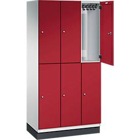 C+P Doppelstöckiger Spind Cambio, 3 Abteile, 6 Fächer, mit Sockel, B 900 x T 525 x H 1980 mm, lichtgrau/rubinrot