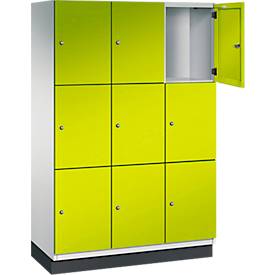 C+P Schließfachschrank Cambio, 3 Abteile, 9 Fächer, mit Sockel, B 1200 x T 525 x H 1980 mm, lichtgrau/clowngrün