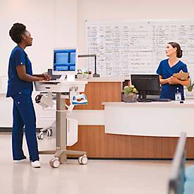 Ergotron Computerwagen CareFit Slim 2.0, mit Schublade, für Monitore bis 27 Zoll, höhenverstellbar, weiß/warmgrau