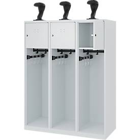Feuerwehrspind C+P Evolo Youngster, 3 Abteile, mit Helmhalter, Bodengleiter, B 1200 x T 500 x H 1530 mm, RAL 7035 Lichtgrau