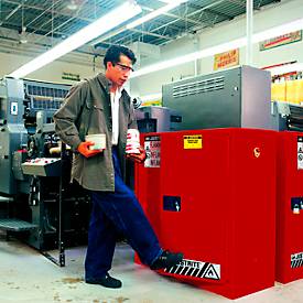 Justrite Classic Sure-Grip® EX FM-Sicherheitsschrank, für Farb- und Aerosoldosen bis 151 Liter, selbstschließende Türen, rot