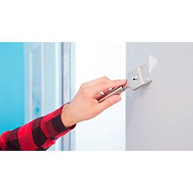 Klebeschraube tesa®, für Mauerwerk & Stein im Innen- & Außenbereich, Haftkraft bis 5 kg, ablösbar, dreieckig, 2 Stück