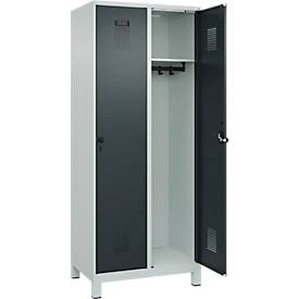 Kleiderspind C+P Evolo Plus, 2 Abteile, 400 mm Abteilbreite, mit Füßen, Anschlag rechts, B 800 x T 500 x H 1950 mm, Drehriegel, lichtgrau/anthrazitgrau