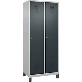 Kleiderspind C+P Evolo Plus, 2 Abteile, 400 mm Abteilbreite, mit Füßen, Anschlag rechts, B 800 x T 500 x H 1950 mm, Zylinder, weißaluminium/anthrazitgrau