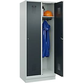 Kleiderspind C+P Evolo Plus, 2 Abteile, 400 mm Abteilbreite, mit Sockel, Anschlag rechts, B 800 x T 500 x H 1950 mm, Zylinder, lichtgrau/anthrazitgrau