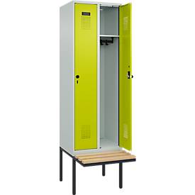 Kleiderspind C+P Evolo Plus, 2 Abteile à 300 mm Breite, schwebende Sitzbank, B 600 x T 815 x H 2120 mm, Drehriegel, lichtgrau/clowngrün
