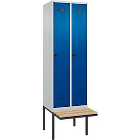 Kleiderspind C+P Evolo Plus, 2 Abteile à 300 mm Breite, schwebende Sitzbank, B 600 x T 815 x H 2120 mm, Drehriegel, lichtgrau/enzianblau