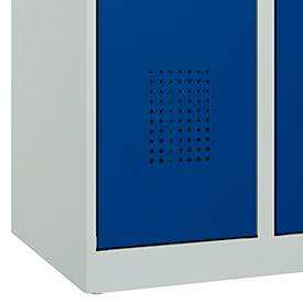 Kleiderspind C+P Evolo Plus, 2 Abteile, Anschlag rechts, Zylinderschloss, Soft-Anschlag, B 600 x T 500 x H 1850 mm, lichtgrau/enzianblau