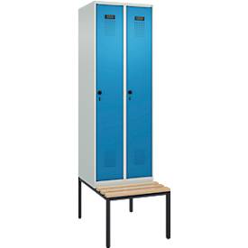Kleiderspind C+P Evolo Plus, 2 Abteile mit je 300 mm Breite, Unterbau-Sitzbank, B 600 x T 815 x H 2120 mm, Drehriegel, lichtgrau/lichtblau