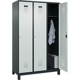 Kleiderspind C+P Evolo Plus, 3 Abteile, 400 mm Abteilbreite, mit Füßen, Anschlag rechts, B 1200 x T 500 x H 1950 mm, Zylinder, anthrazitgrau/lichtgrau