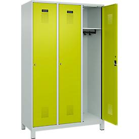 Kleiderspind C+P Evolo Plus, 3 Abteile, 400 mm Abteilbreite, mit Füßen, Anschlag rechts, B 1200 x T 500 x H 1950 mm, Zylinder, lichtgrau/clowngrün