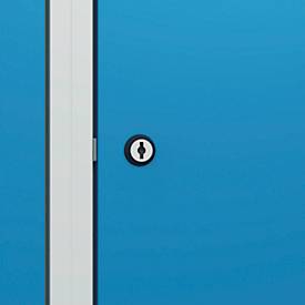 Kleiderspind C+P Evolo Plus, 3 Abteile, 400 mm Abteilbreite, mit Füßen, Anschlag rechts, B 1200 x T 500 x H 1950 mm, Zylinder, lichtgrau/lichtblau