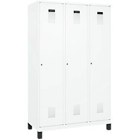 Kleiderspind C+P Evolo Plus, 3 Abteile, 400 mm Abteilbreite, mit Füßen, Anschlag rechts, B 1200 x T 500 x H 1950 mm, Zylinder, verkehrsweiß/verkehrsweiß