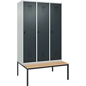 Kleiderspind C+P Evolo Plus, 3 Abteile, 400 mm Abteilbreite, mit untergebauter Sitzbank, B 1200 x T 815 x H 2120 mm, Drehriegel, lichtgrau/anthrazitgrau