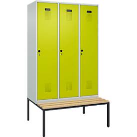 Kleiderspind C+P Evolo Plus, 3 Abteile, 400 mm Abteilbreite, mit untergebauter Sitzbank, B 1200 x T 815 x H 2120 mm, Drehriegel, lichtgrau/clowngrün