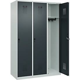 Kleiderspind C+P Evolo Plus, 3 Abteile, 400 mm breit, Drehriegel, Soft-Anschlag, B 1.200 x T 500 x H 1.850 m, lichtgrau/anthrazitgrau
