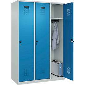 Kleiderspind C+P Evolo Plus, 3 Abteile, 400 mm breit, Drehriegel, Soft-Anschlag, B 1.200 x T 500 x H 1.850 m, lichtgrau/lichtblau