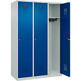 Kleiderspind C+P Evolo Plus, 3 Abteile, 400 mm breit, Zylinderschloss, Soft-Anschlag, B 1.200 x T 500 x H 1.850 m, lichtgrau/enzianblau