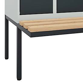 Kleiderspind C+P Evolo Plus, 3 Abteile à 300 mm Breite, schwebende Sitzbank, B 900 x T 815 x H 2120 mm, Drehriegel, lichtgrau/anthrazit