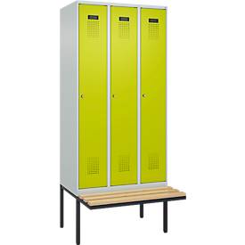 Kleiderspind C+P Evolo Plus, 3 Abteile à 300 mm Breite, schwebende Sitzbank, B 900 x T 815 x H 2120 mm, Zylinder, lichtgrau/clowngrün