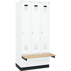 Kleiderspind C+P Evolo Plus, 3 Abteile à 300 mm Breite, Sockel, schwebende Sitzbank, B 900 x T 815 x H 1950 mm, Zylinder, verkehrsweiß/verkehrsweiß