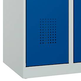 Kleiderspind C+P Evolo Plus, 3 Abteile, Anschlag rechts, Sicherheits-Drehriegel, B 900 x T 500 x H 1850 mm, lichtgrau/enzianblau